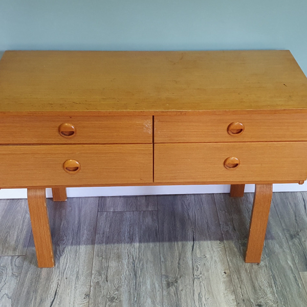 Schreiber Lowboy side table